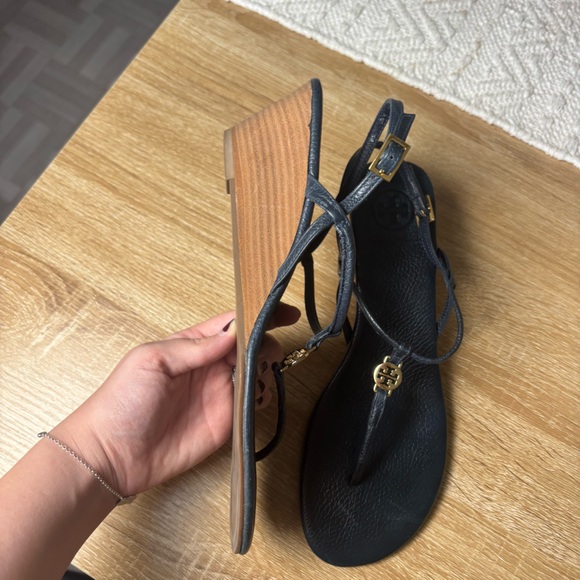 Tory Burch Emmy Demi Wedge Sandal Size 11 Navy Blue - Picture 3 of 10